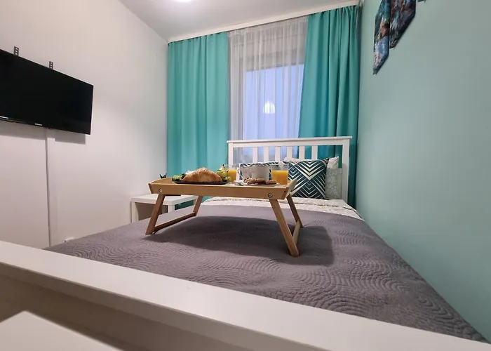 Pokoje Czestochowa * צ'סטוצ'ובה